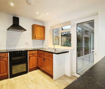 3 bedroom detached bungalow to rent - Photo 4