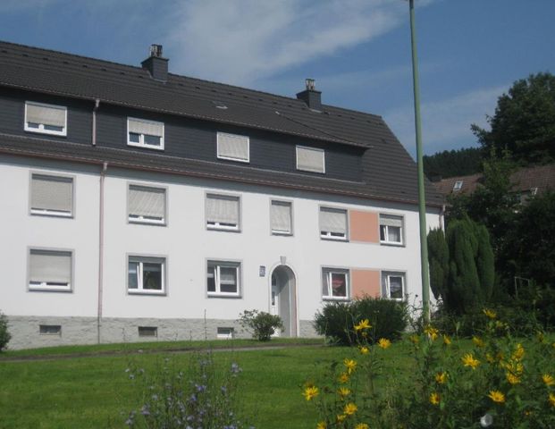 KLEINE, RUHIGE 3-ZIMMER WOHNUNG IN EINEM 3-FAMILIENHAUS - Foto 1