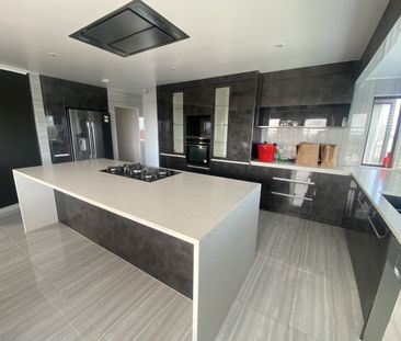 54 Redoubt Road, Goodwood Heights, Auckland - Photo 5