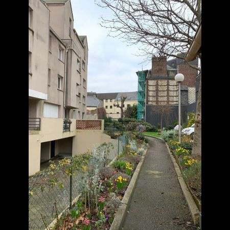 Location Appartement 3 pièces 68 m² Rouen - Photo 3