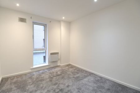 The Boatmans, 42 City Road East, M15 - Photo 3