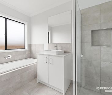 25 Ambient Crescent, Beveridge VIC 3753 - House For Rent | Domain - Photo 5