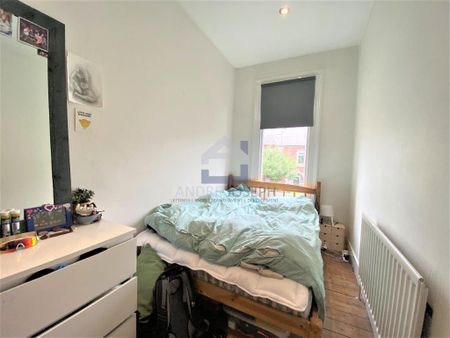 3 Bedroom Flat To Rent - Photo 2