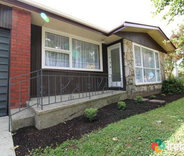 Cozy Cul de Sac on Kellys - Photo 2