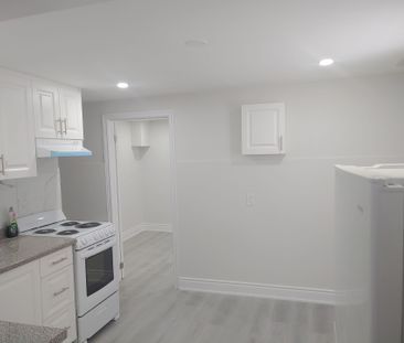 For Lease - 40 Penetang Street Unit# 4, Barrie, Ontario - Photo 4