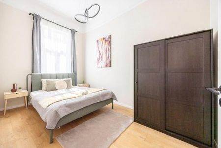 Izabella utca - Fotó 5