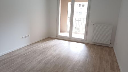 location Appartement T3 DE 65.7m² À BOBIGNY - Photo 2