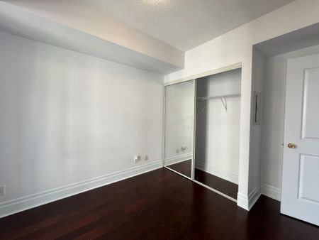 For Lease - 111 Upper Duke Crescent Unit# 607, Markham, Ontario - Photo 2