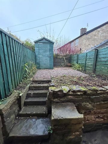 2 bedroom terraced house to rent - Photo 3