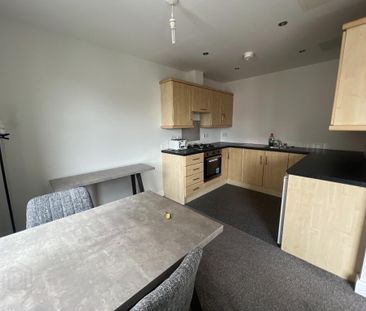 611 College Court Central, 56 King Street, Belfast, BT1 6BZ - Photo 6