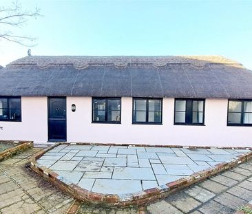 3 bedroom detached house to rent - Photo 4