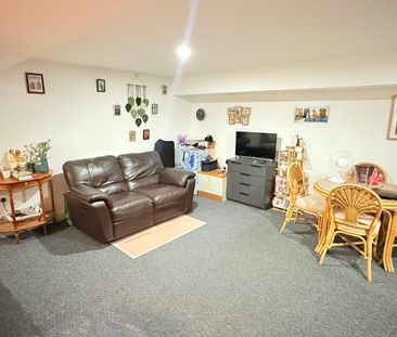 Newton Road, Yeovil, Somerset - Photo 5