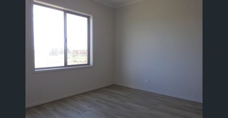 Perfect Family Home! - Photo 3