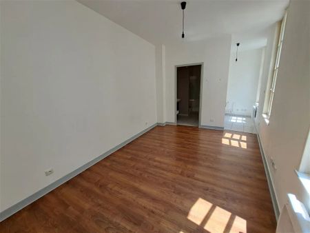 Location appartement 1 pièce - 20.08m² à Saintes (17100) - Photo 5