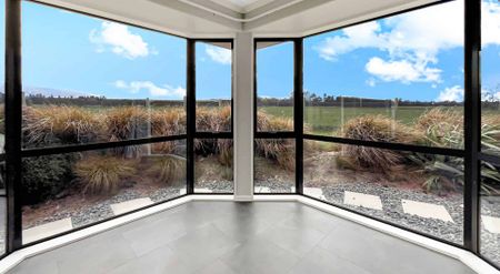 METHVEN, FOUR BEDROOMS, LARGE SHED - Photo 4