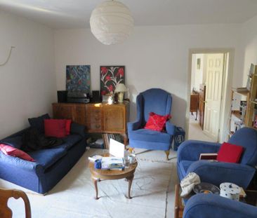 3 bedroom flat to rent - Photo 2