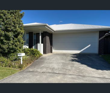 16 Kokuso Place, Doolandella, Qld 4077 - Photo 3