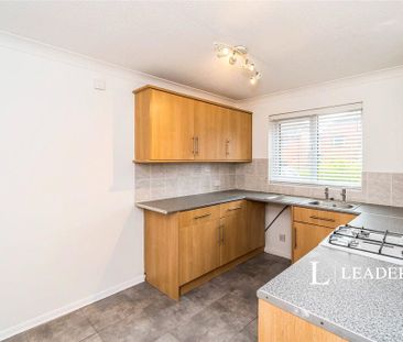 3 bedroom semi-detached house to rent - Photo 5