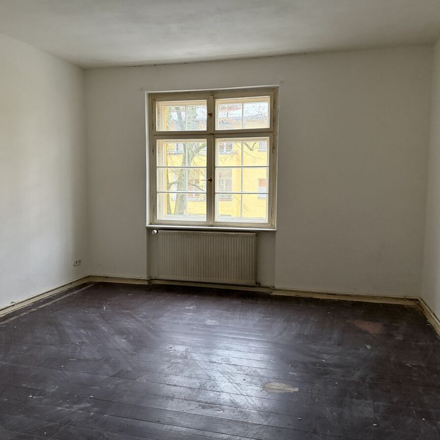 Geräumige Wohnung mit Tageslichtbad in zentraler Wohnlage ***neues Badezimmer*** - Photo 1