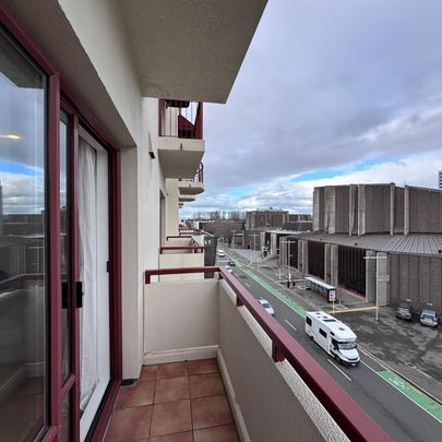 512/87 Kilmore Street - Photo 1