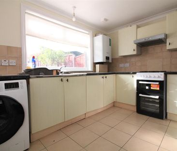 Oakdene Road, Uxbridge - Photo 6