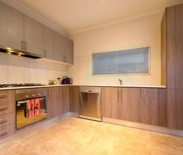 It, and a bit - Photo 6