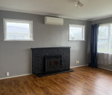 Family Home in Balfour - Photo 3