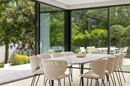 Maison à louer Mougins, Cote d'Azur, France13 500 EUR / Mois - Photo 5