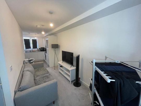 1 bedroom flat to rent - Photo 1