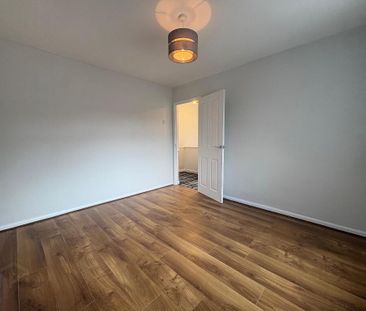 9 Lyndhurst Drive, Belfast, BT13 3PA - Photo 6