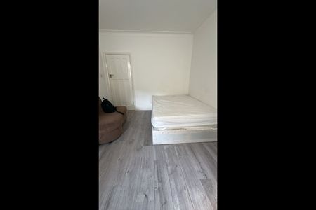 Room in a Shared House, Hendale Avenue, NW4 - Photo 3