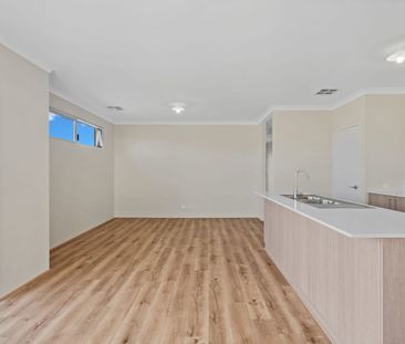 Modern Comfort Meets River Lifestyle - Stunning 4x2 Family Home! - Photo 4