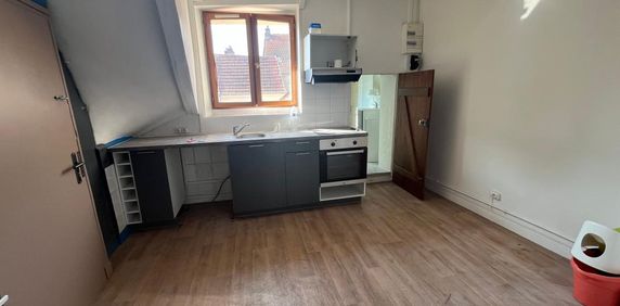 Location Appartement 1 pièce 27m² LA FERTE GAUCHER 77320 - Photo 2