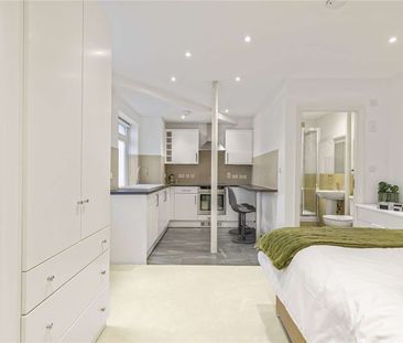 Studio Flat to rent in Queen Anne Street, Marylebone. - Photo 2