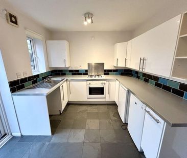 2 bedroom terraced house to rent - Photo 6