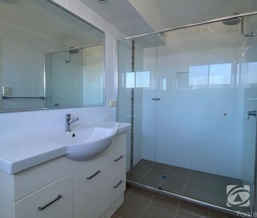 4 Bedroom Home - Prime Tuncurry Location - Photo 5