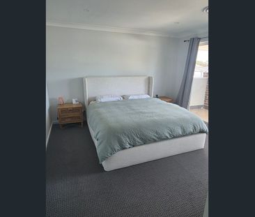 HIGH, WIDE & HANDSOME - Photo 3