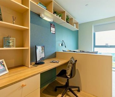 1 bedroom in a flat share to rent - Photo 4