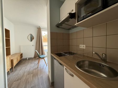 Location Appartement 1 pièce 19m² FRANQUEVILLE ST PIERRE 76520 - Photo 2