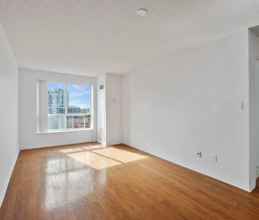 For Lease - 51 Baffin Court Unit# 713, Richmond Hill, Ontario - Photo 2