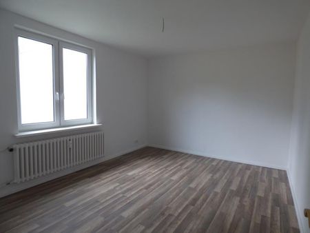 Helle Wohnung mit Balkon, nahe dem Volkspark Schönholzer Heide ***Laminat***Tageslichtbad**** - Photo 5