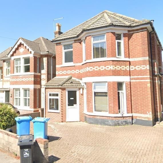 1 bedroom in a house share to rent - Photo 1