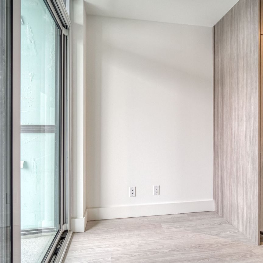 For Lease - 6 Greenbriar Road Unit# 508, Toronto, Ontario - Photo 1