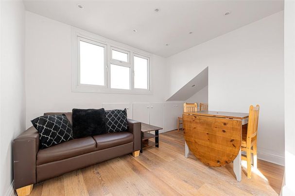 3 bedroom apartment to rent - Photo 1