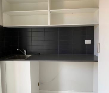 PRIVATE 2 BEDROOM GRANNY FLAT - Photo 6