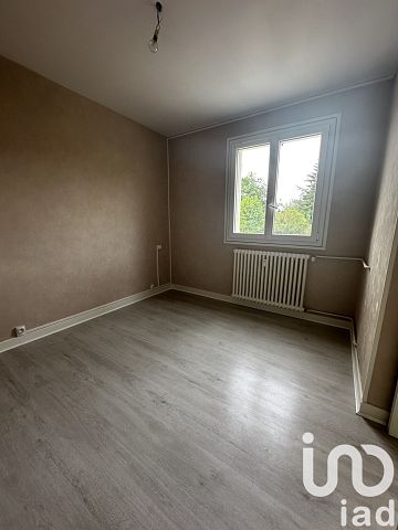 Appartement 4 pièces de 61 m² à La Clayette (71800) - Photo 2