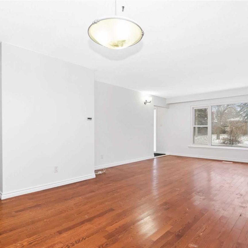 For Lease - 341 Crosby Avenue, Richmond Hill, Ontario - Photo 1