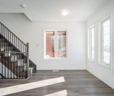 For Lease - 79 Fairlane Avenue, Barrie, Ontario - Photo 1