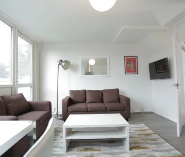 13 Corringham House (i) – Room 4 - Photo 1