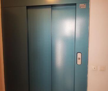 Apartamento de alquiler en Avenida Nuestro Padre Jesús Cautivo, 19,... - Photo 4